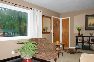 3422 Mcclain Dr, Cedar Falls, IA 50613 - photo 7