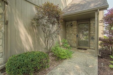 1307 NW Village Dr, Blue Springs, MO 64015 - photo 5