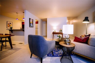 8517 242nd St SW unit 401, Edmonds, WA 98026 - photo 4