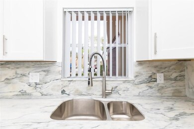 208 Lake Frances Dr, West Palm Beach, FL 33411 - photo 4