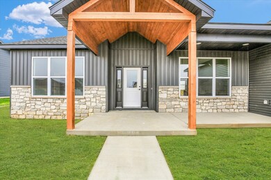 2902 Haydon Dr, Urbana, IL 61802 - photo 4