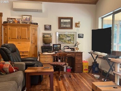 4696 Cow Creek Rd, Riddle, OR 97469 - photo 5