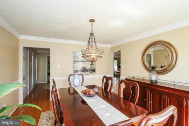 15805 Lautrec Ct, North Potomac, MD 20878 - photo 6