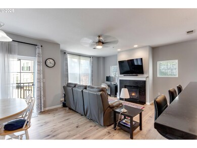 10874 NE Red Wing Way unit 201, Hillsboro, OR 97006 - photo 4