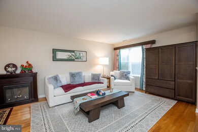 104 Pebble Rd, East Windsor, NJ 08520 - photo 5