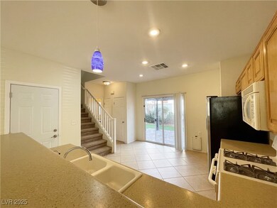 6082 Alameda Padre Ave, Las Vegas, NV 89139 - photo 5