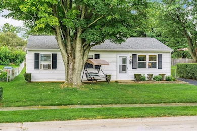 2920 Gentry Ln, Columbus, OH 43232 - photo 3