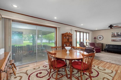 940 Carl Allen St-6