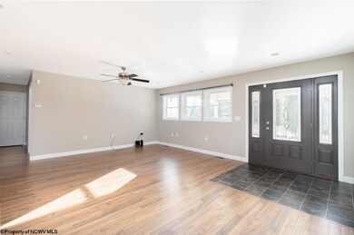 988 Oak St, Anmoore, WV 26323 - photo 3