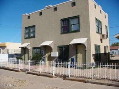 9 Apartments Downtown