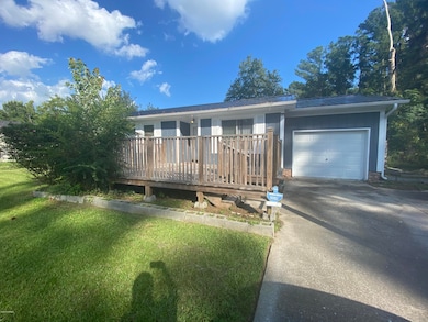 220 Lakewood Dr, Jacksonville, NC 28546 - photo 6