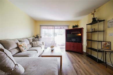 1455 E Katie Ave unit E27, Las Vegas, NV 89119 - photo 3