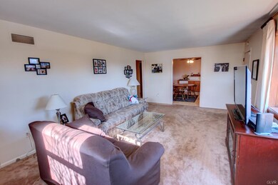 1027 N 17th St unit 1031, Allentown, PA 18104 - photo 4