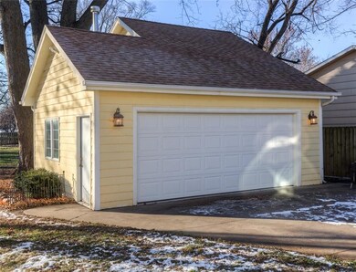 2.5 CAR GARAGE W/ WORKSHOP & HEAT!