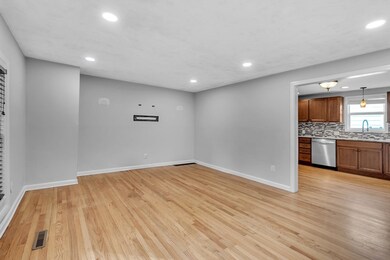 11 Booth St, Attleboro, MA 02703 - photo 5