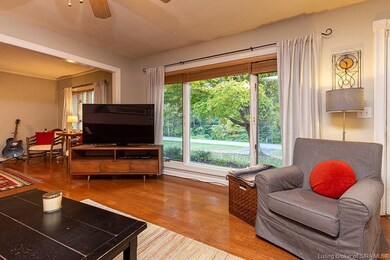 6256 Scottsville Rd, Floyds Knobs, IN 47119 - photo 5