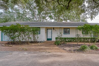 203 College St, East Bernard, TX 77435 - photo 4