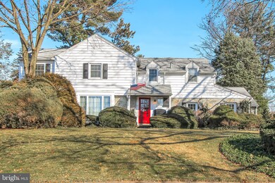 1009 Barberry Rd, Reading, PA 19611 - photo 2