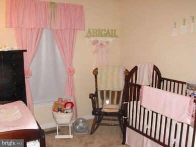 13960 Lightburn Ln, Centreville, VA 20121 - photo 5