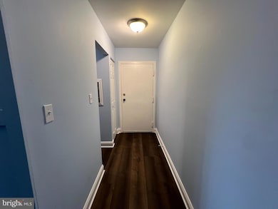 6097 Majors Ln unit 4, Columbia, MD 21045 - photo 2