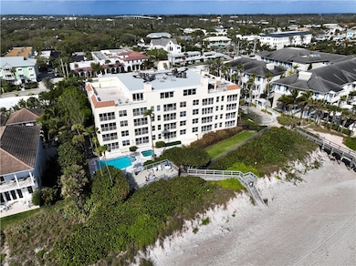 Beachfront condo with Ocean Drive amenities just o