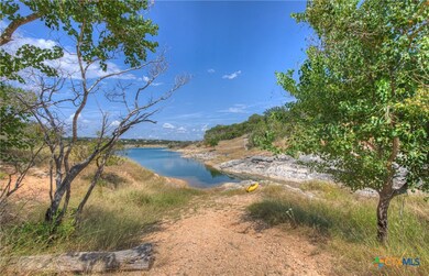 717 Riviera Dr, Canyon Lake, TX 78133 - photo 5