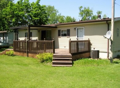 175 Lane 101 West Otter Lake, Angola, IN 46703 - photo 2