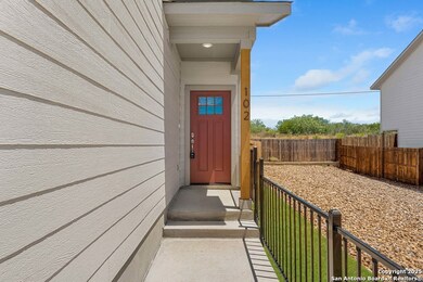 7536 Briarwood Pass unit 101, San Antonio, TX 78252 - photo 4