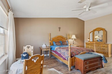 11-web-or-mls-43228-n-14th-st