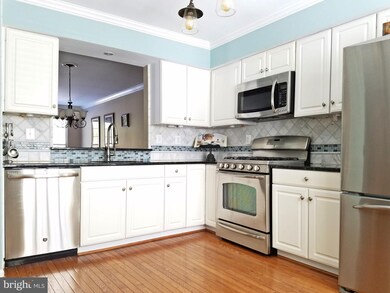 11950 Thurloe Dr, Lutherville Timonium, MD 21093 - photo 3