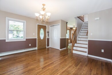 006_Living & Dining Room