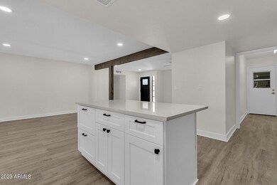 15-web-or-mls-7726-e-darner-rd