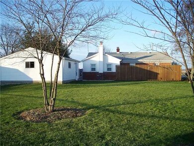 967 W 1100 N, Fountaintown, IN 46130 - photo 2