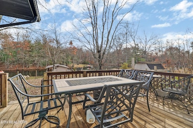 1514 Cherokee Rd E, Crossville, TN 38572 - photo 4