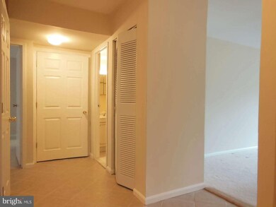 3103 Buccaneer Ct unit 1, Fairfax, VA 22031 - photo 3