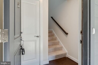 13319 Launders St unit 142, Herndon, VA 20171 - photo 5