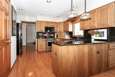 3504 Tussell St, Naperville, IL 60564 - photo 2