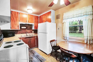 eat in kitchen