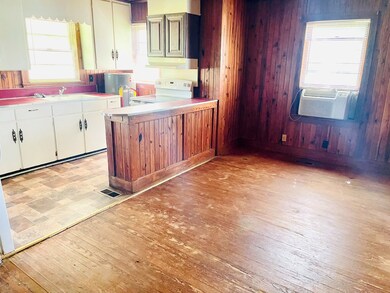 Dining Room to Kitchen