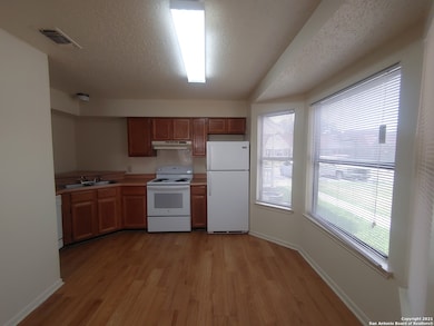 6331 Cambridge Dr unit 4, San Antonio, TX 78218 - photo 5