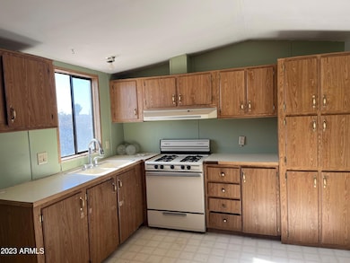 2902 Applewhite Dr, Douglas, AZ 85607 - photo 3