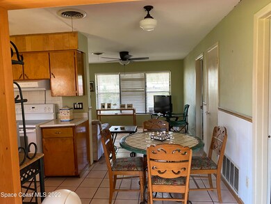 Dine In Kitchen