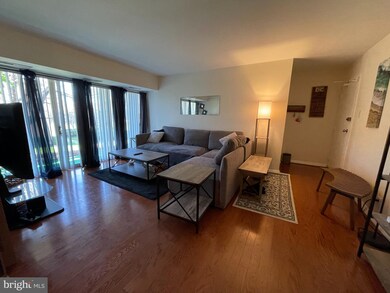 3702 N Rosser St unit T2, Alexandria, VA 22311 - photo 3
