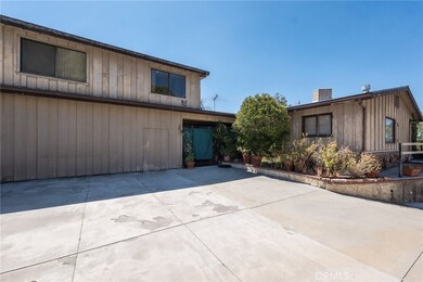 21768 Ybarra Rd, Woodland Hills, CA 91364 - photo 4