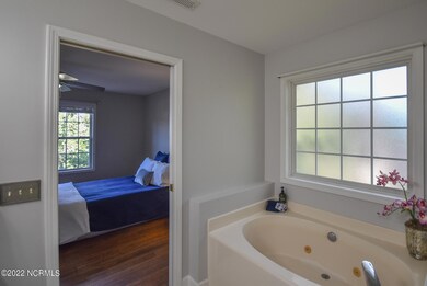 Primary garden tub