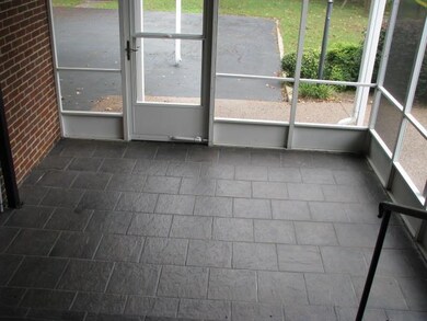 1105 Dow Dr, Shelbyville, TN 37160 - photo 5