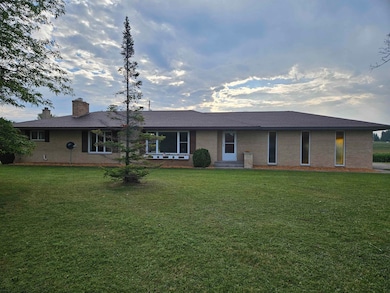 N9264 U S 41, Daggett, MI 49821 - photo 2