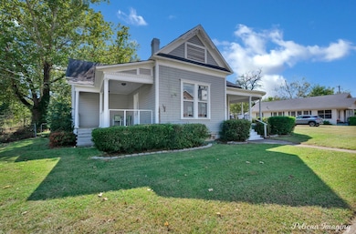 413 E Palmetto Ave, Plain Dealing, LA 71064 - photo 2