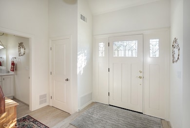 14781 Bridgeport Rd, Tustin, CA 92780 - photo 5