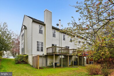 14342 Beaker Ct, Burtonsville, MD 20866 - photo 2